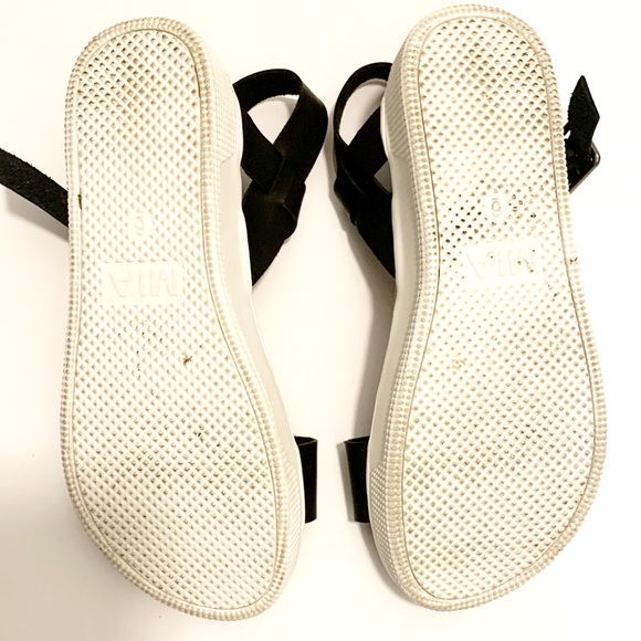 🖤MIA Platform Sandal🖤 - Picture 9 of 9